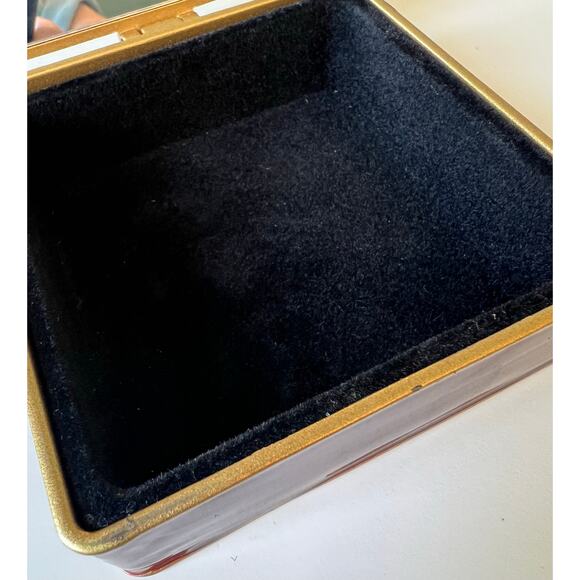 Goldtone Ladybug Bejeweled Trinket Box /Jewelry Box  4”X4”  3D Ladybugs & Leaves - Picture 12 of 13